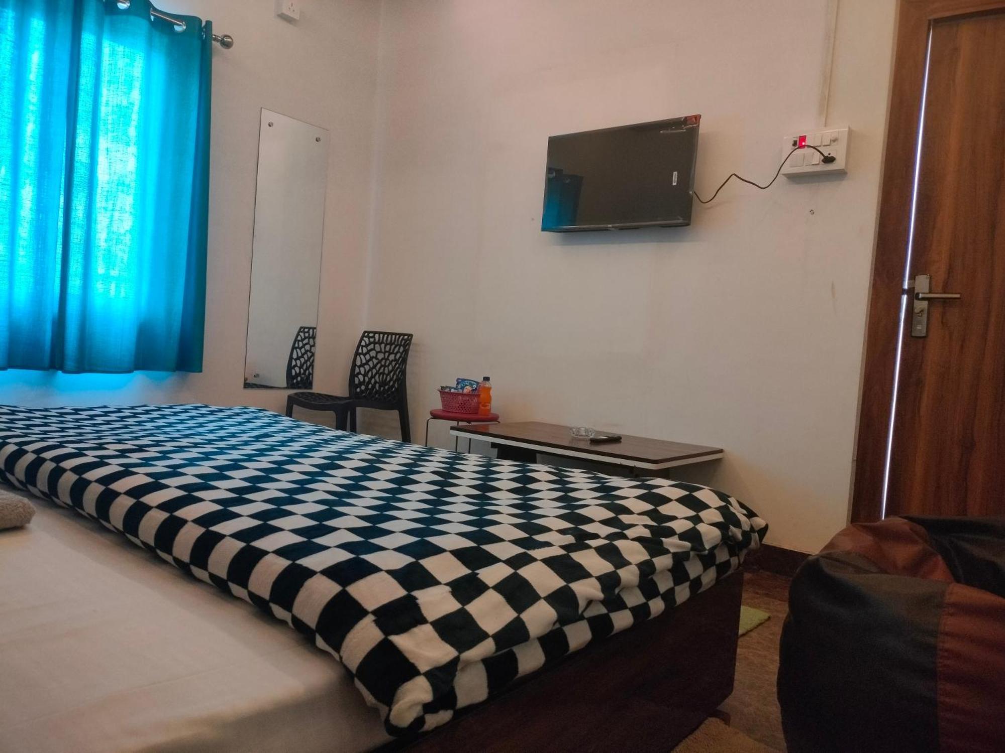 Kishan Home Stay Mathura Luaran gambar