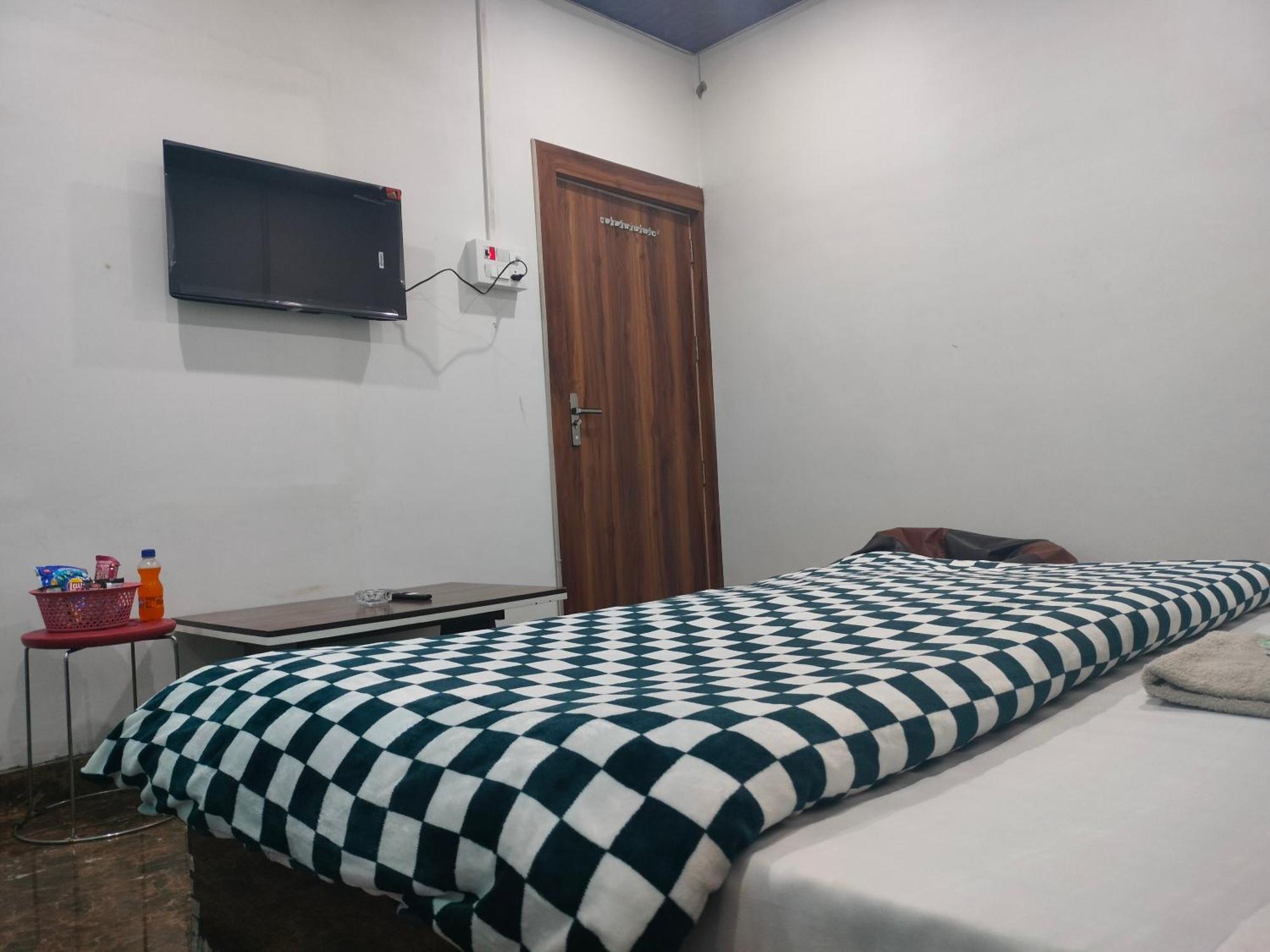 Kishan Home Stay Mathura Luaran gambar